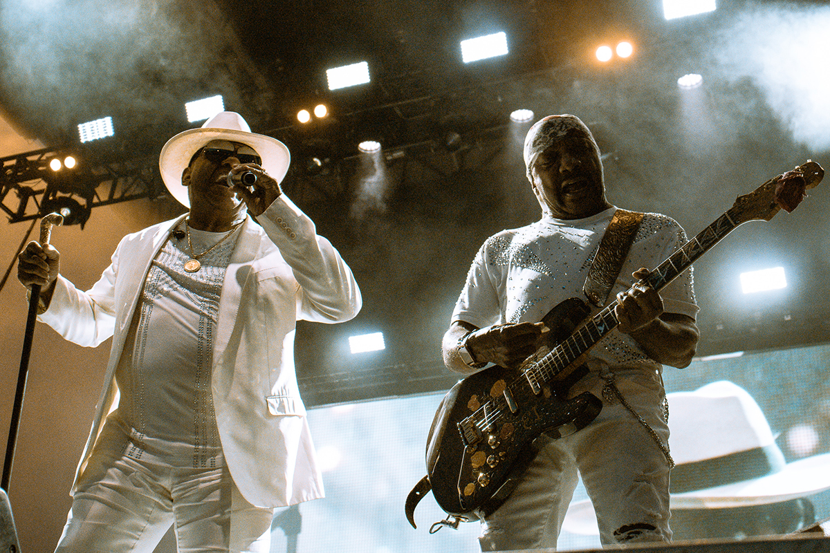 the isley brothers at pitchfork festival by manny diaz